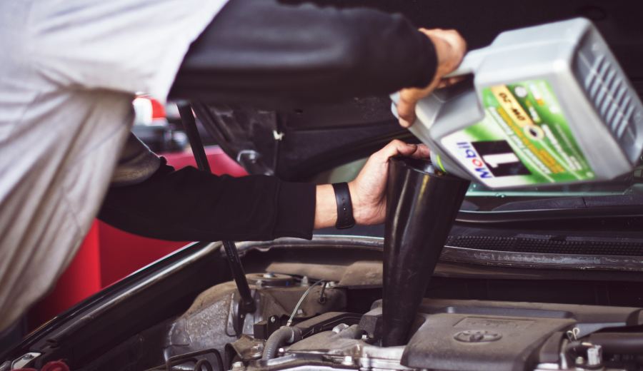 Volvo’da yağ değişiminde kullanılan yağ filtresi